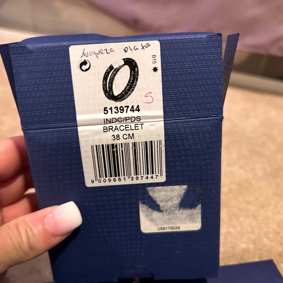 Swarovski Crystal Bracelet - Picture 2 of 2